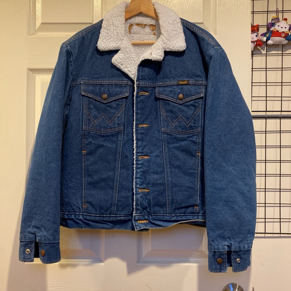 Vintage 80s Wrangler Blue Denim Jacket with White Sherpa Lining